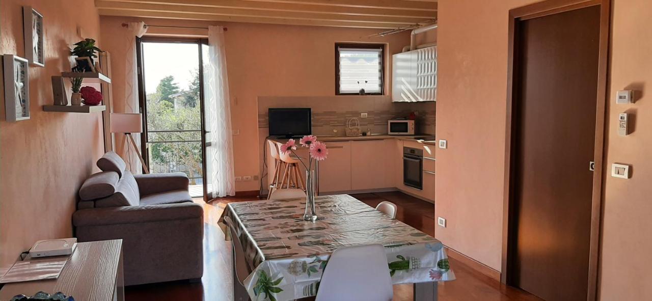 Casa Maganda Vista Tra E Sirmione