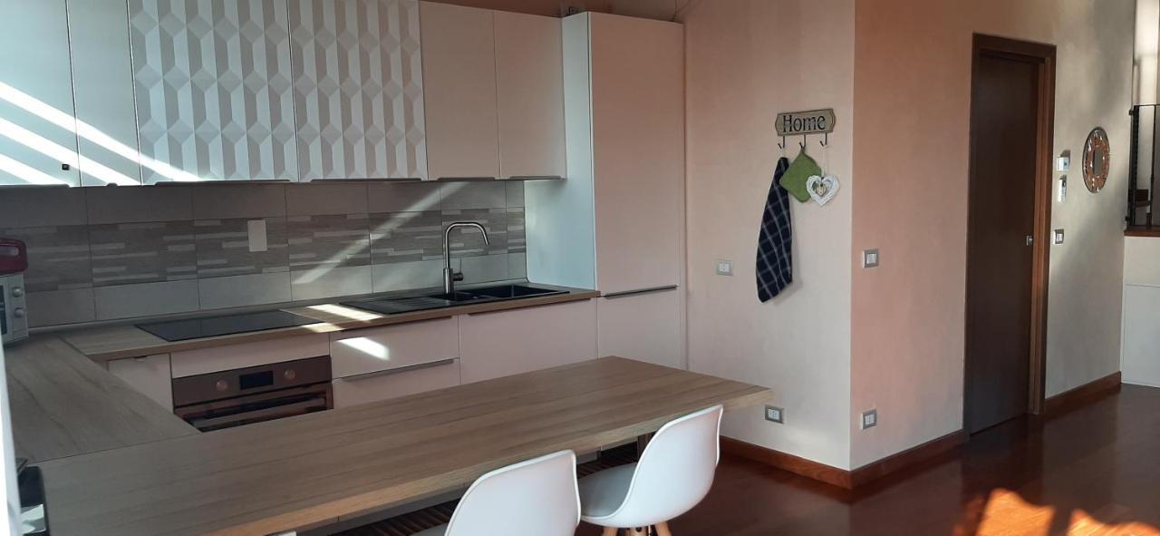 Casa Maganda Vista Tra E Sirmione Apartment Peschiera del Garda