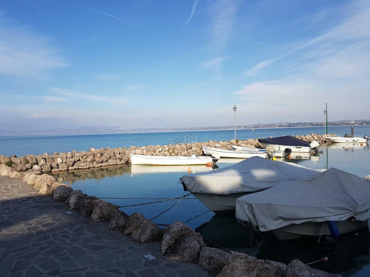 Apartment Casa Maganda Vista Tra E Sirmione Peschiera del Garda